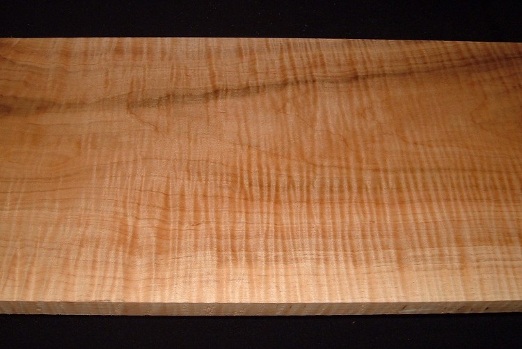 HWMS-7610z, 7/8x9-3/4x37, Curly Tiger Maple, Heartwood/Sapwood Blend